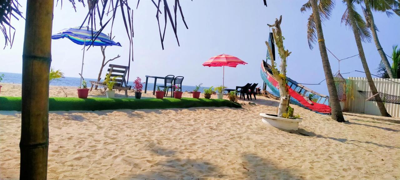 Alivious Beach Homestay アーラップーザ県 エクステリア 写真